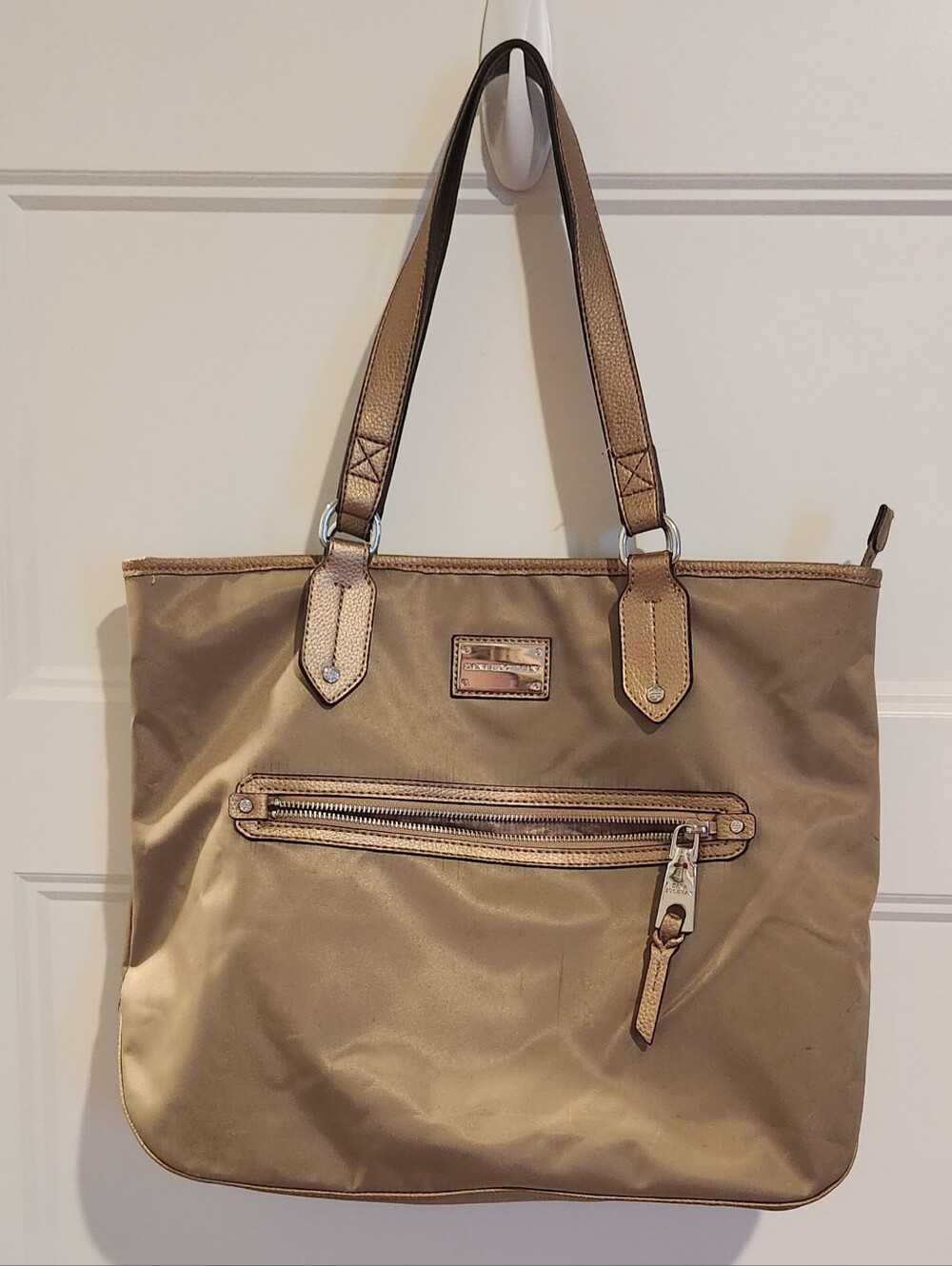Dana Buchman Tan Beige Purse